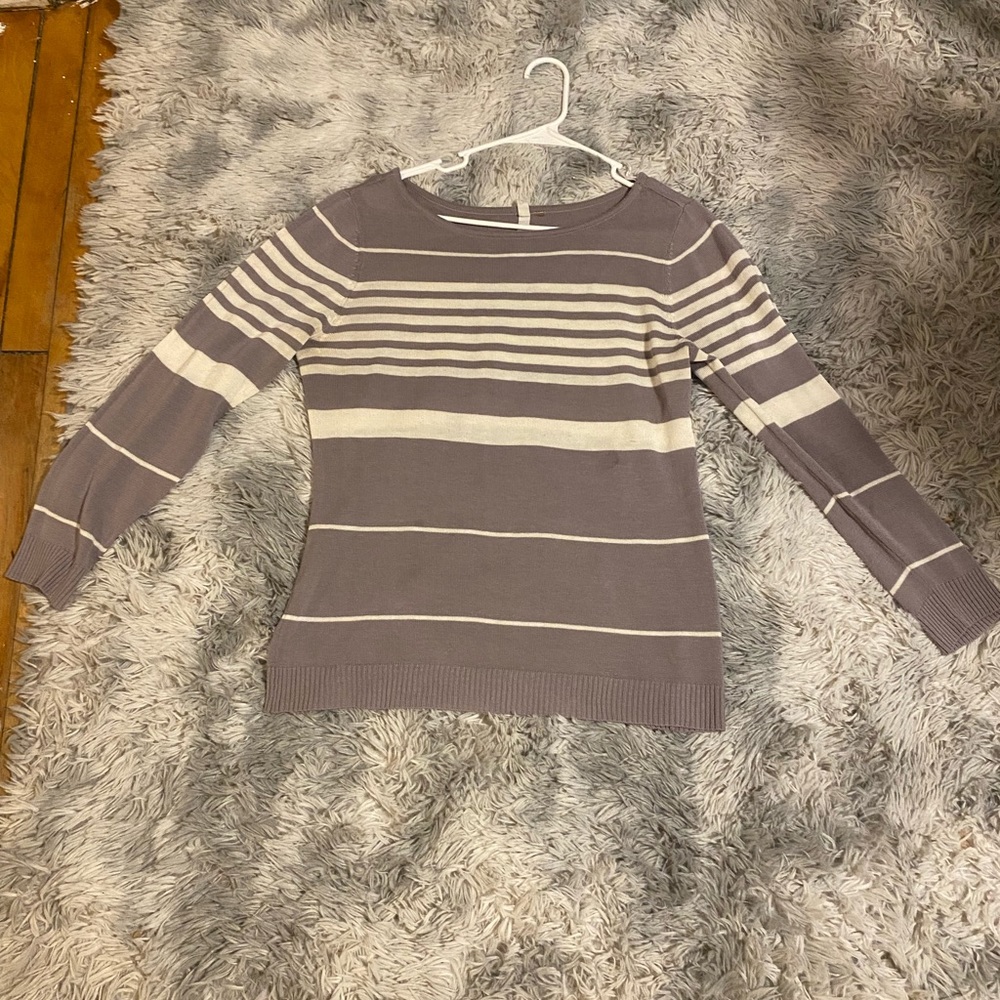 Casual sweater size medium
